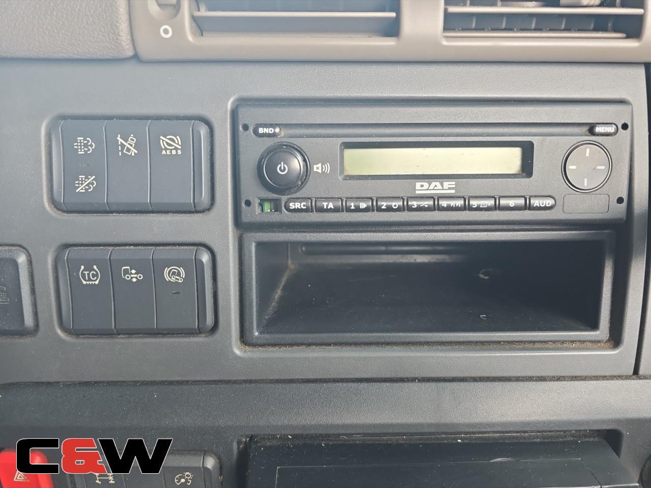 Vehicle image 28